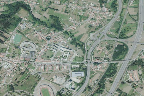 Vista aérea de vivienda en Portosin (A Coruña)