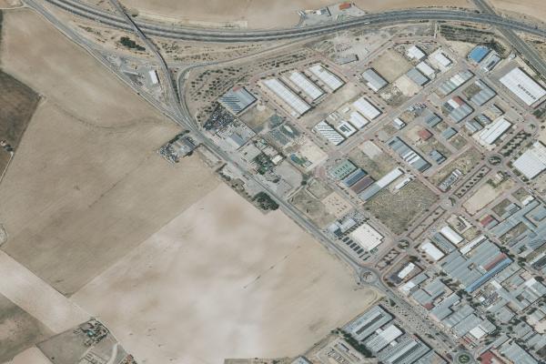 Vista aérea de nave industrial en Chinchilla (Albacete)