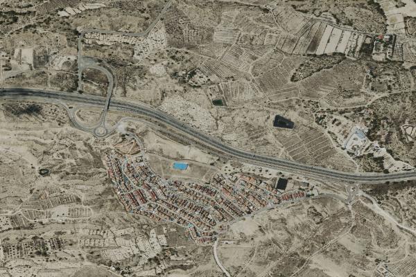 Vista aérea de vivienda en San Miguel de Salinas (Alicante/Alacant)