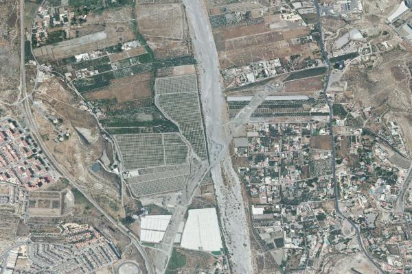 Subasta de Local comercial en Almería - SubastaFácil