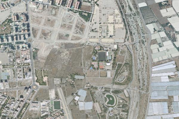 Vista aérea de vivienda en El Ejido (Almería)