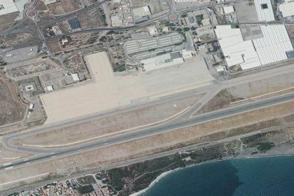 Vista aérea de vivienda en Roquetas de Mar (Almería)