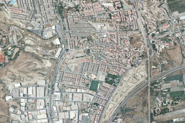 Vista aérea de vivienda en Olula del Rio (Almería)