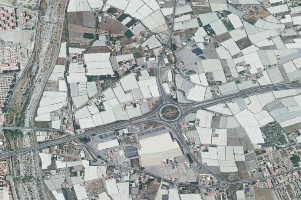 Vista aérea de vivienda en Carboneras (Almería)
