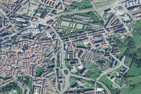 Vista aérea de vivienda en Siero (Asturias)