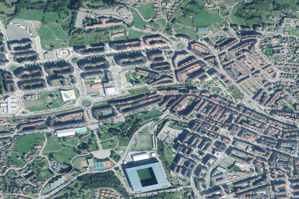 Vista aérea de inmueble en Cabañaquinta (Asturias)