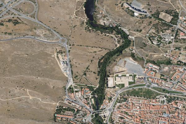 Vista aérea de vivienda en Santa Cruz del Valle (Ávila)