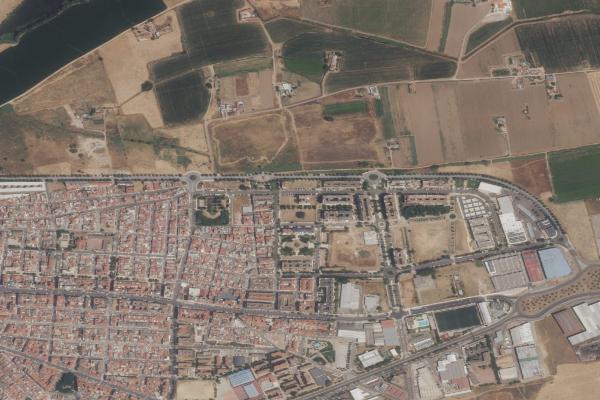 Polígono Industrial El Nevero, calle 15, parcela 45 bis y 46, Badajoz, Badajoz