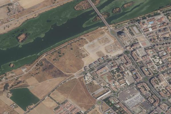 Vista aérea de vivienda en Los Santos de Maimona (Badajoz)
