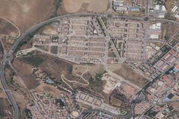 Vista aérea de nave industrial en Trujillo (Cáceres)