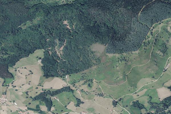 Vista aérea de inmueble en Penagos (Cantabria)