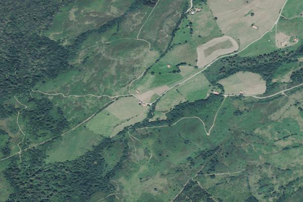 Vista aérea de inmueble en Penagos (Cantabria)