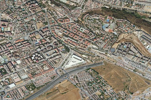 Vista aérea de local comercial en La Zubia (Granada)