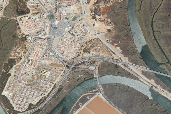 Vista aérea de nave industrial en Cartaya (Huelva)