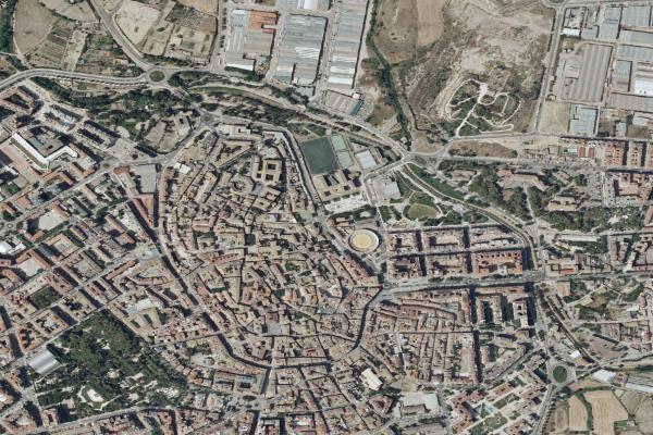 Vista aérea de vivienda en Boltaña (Huesca)