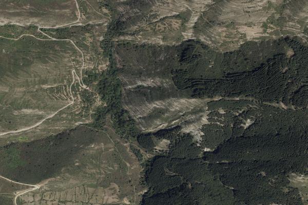 Vista aérea de finca rústica en Pedroso (La Rioja)