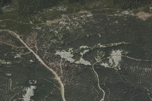 Vista aérea de vivienda en Pedroso (La Rioja)