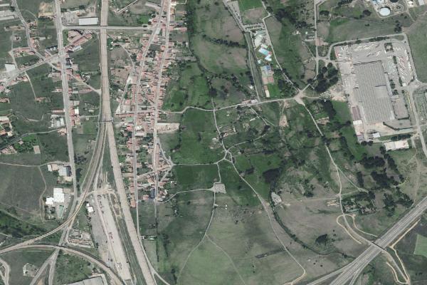 Vista aérea de solar en Lorenzana (León)