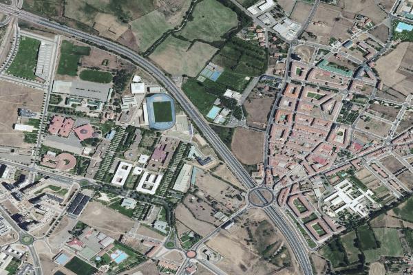 Vista aérea de finca rústica en Villaornate (León)