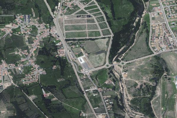 Vista aérea de vivienda en Trobajo del Camino (León)