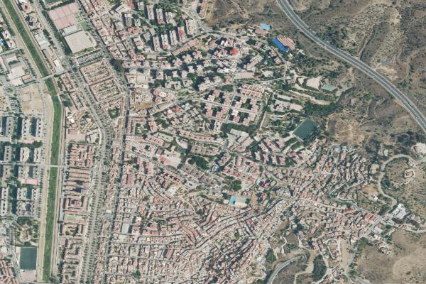 Vista aérea de vivienda en El Borge (Málaga)
