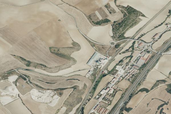 Vista aérea de vivienda en Valtierra (Navarra)