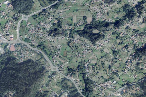 Vista aérea de vivienda en Meis (Pontevedra)