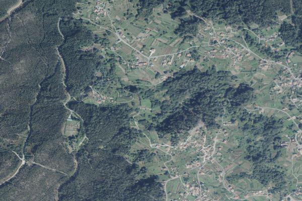Vista aérea de vivienda en Portonovo (Pontevedra)