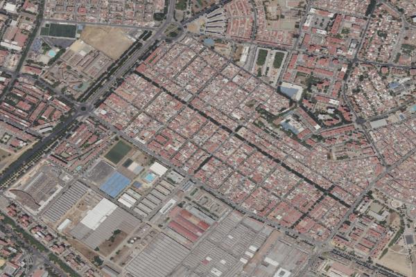 Vista aérea de nave industrial en Sanlúcar la Mayor (Sevilla)