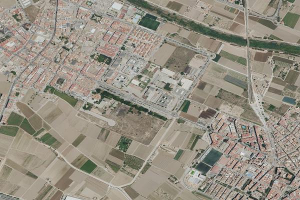 Vista aérea de finca rústica en Llaurí (Valencia/València)