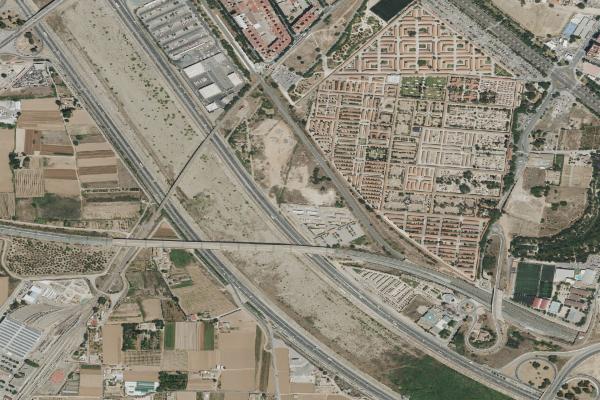 Vista aérea de inmueble en Enguera (Valencia/València)