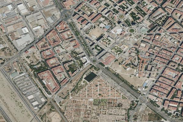 Vista aérea de garaje en Montserrat (Valencia/València)