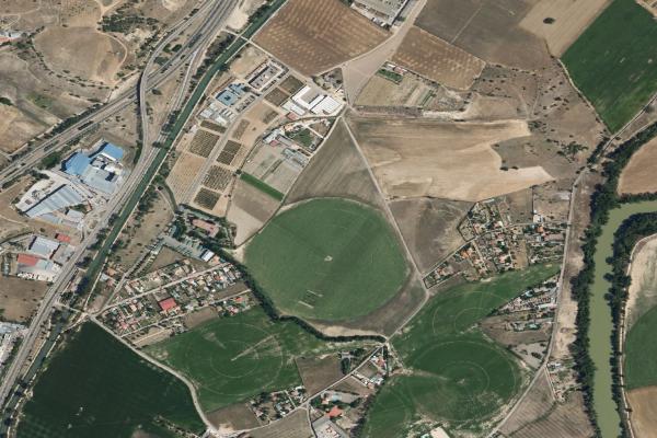Vista aérea de finca rústica en Montealegre (Valladolid)