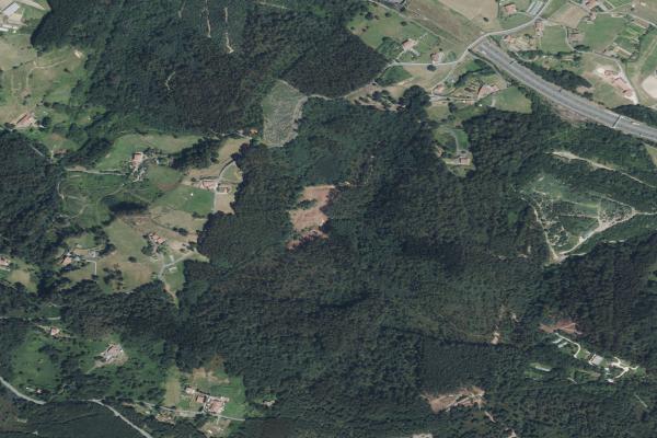 Vista aérea de vivienda en Zierbena (Bizkaia)